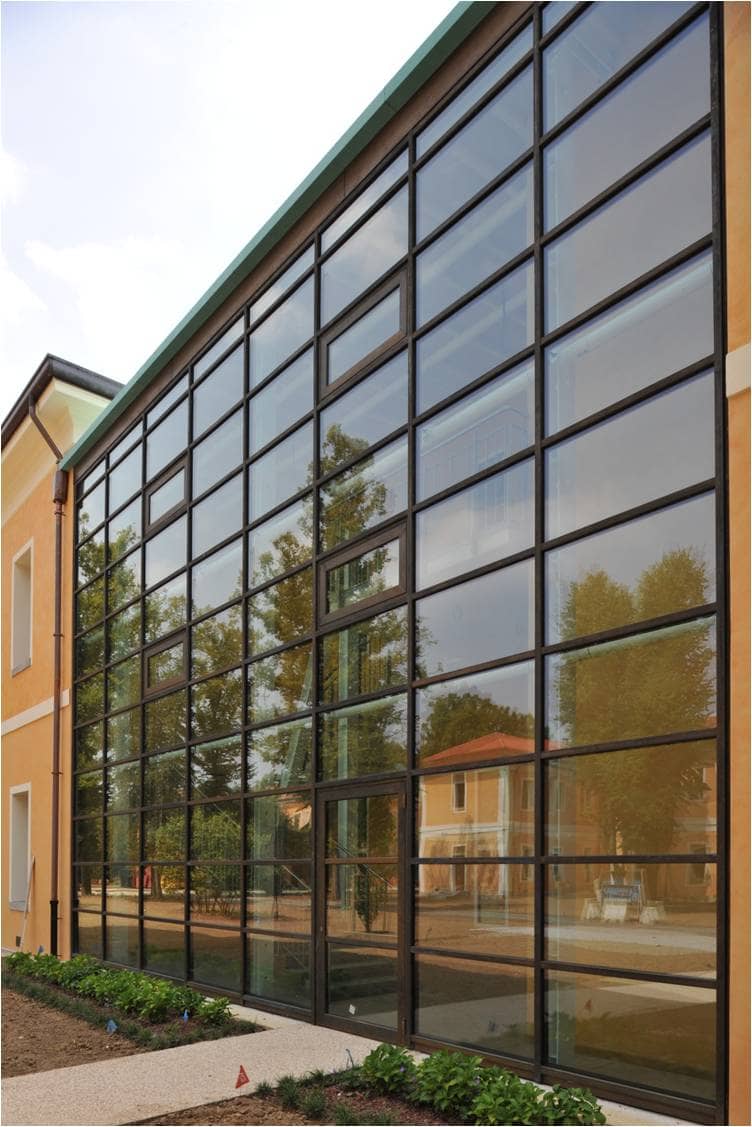Thermally broken steel curtain wall by Brombal